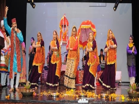 Dubai tunes of the songs on the hill Thirke Overseas
